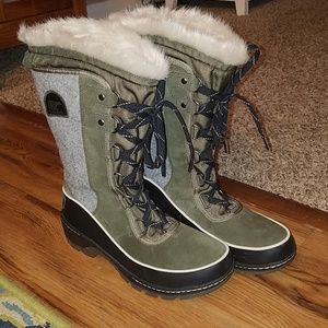 Sorel Tivolli III winter boot size 8.5